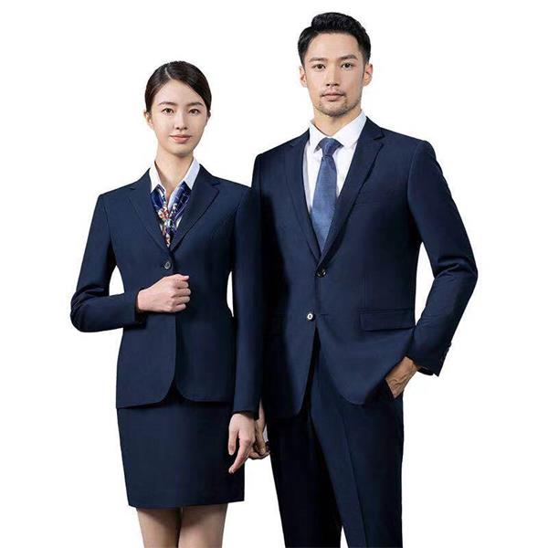 商務(wù)西服